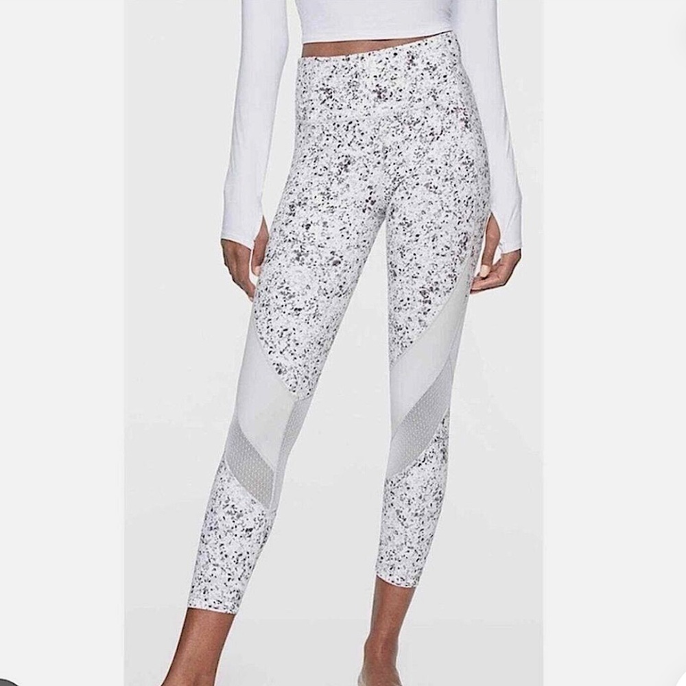 Athleta Leggings LP Sandstone Salutation 7/8‎ L Petite High-rise White Grey Mesh